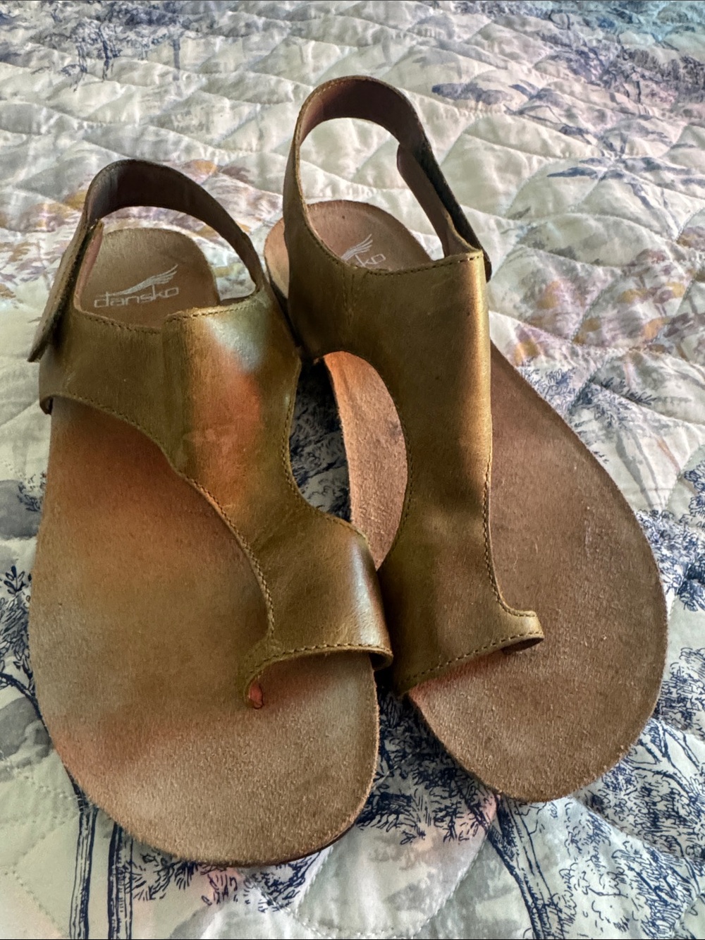 Dansko Olive Brown Leather Toe-Loop Slingback Sandals
